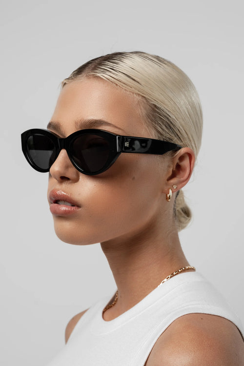 Felina Black