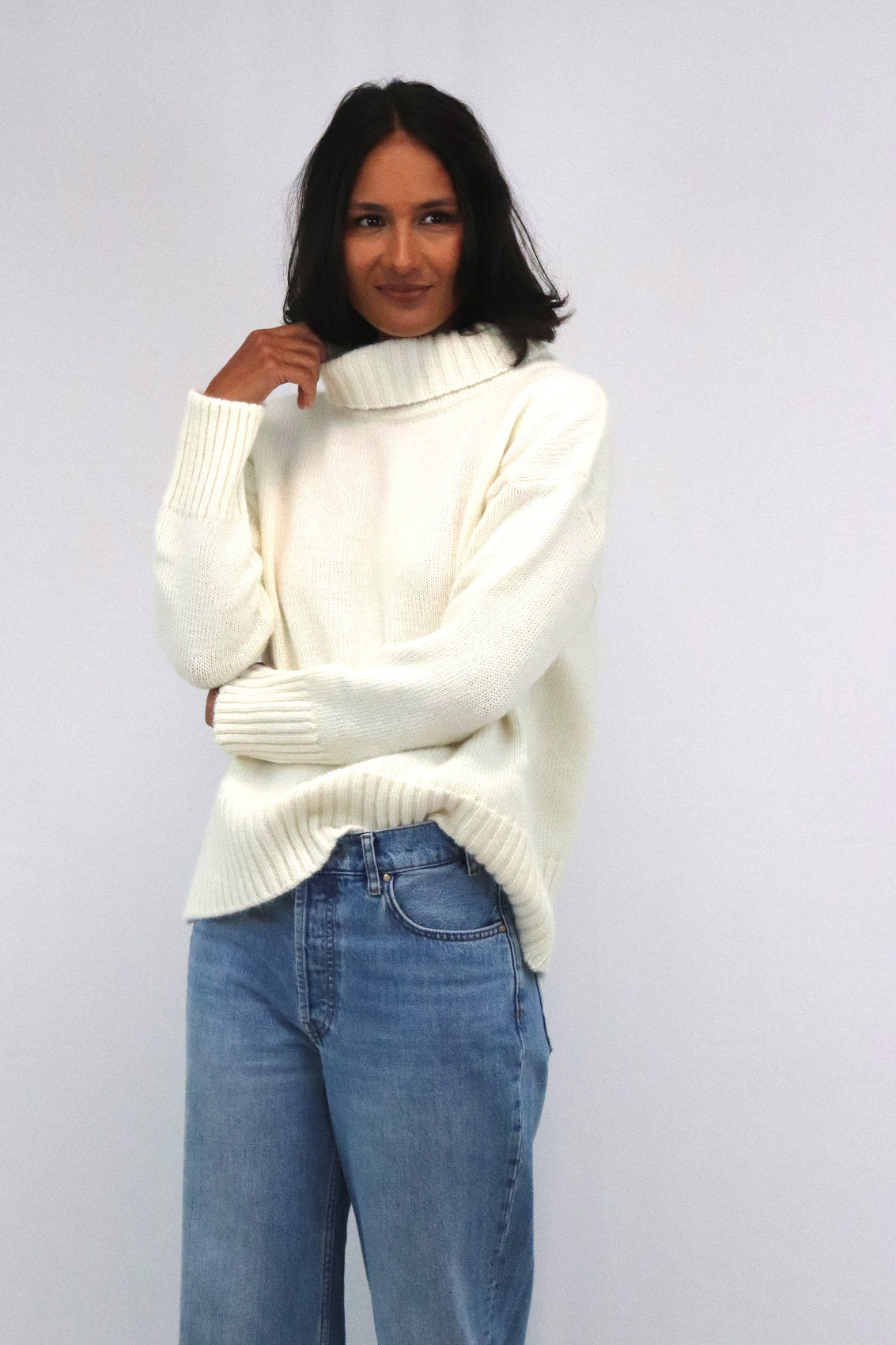 TATANO Henry Roll Neck Natural ATAMIRA Raglan NZ – Atamira