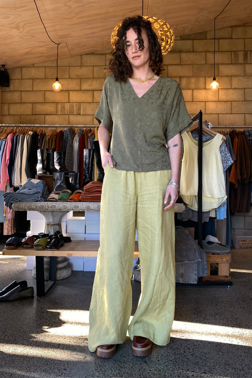 Demi Top Rose Jacquard Olive