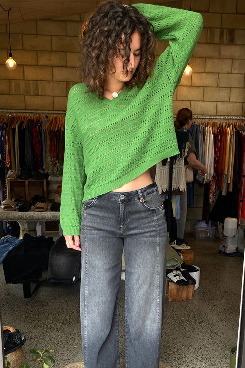 Trellis V Neck Herb Green