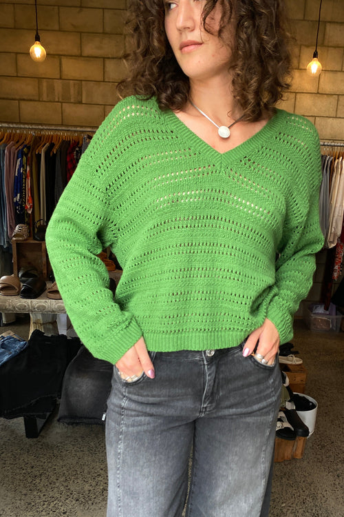 Trellis V Neck Herb Green