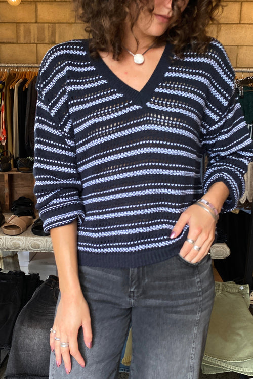 Trellis V-Neck Ink White