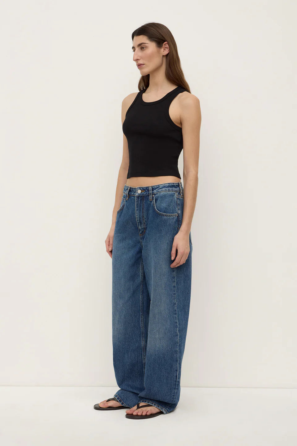 Low Curve Mid Rise Jean Mid Blue