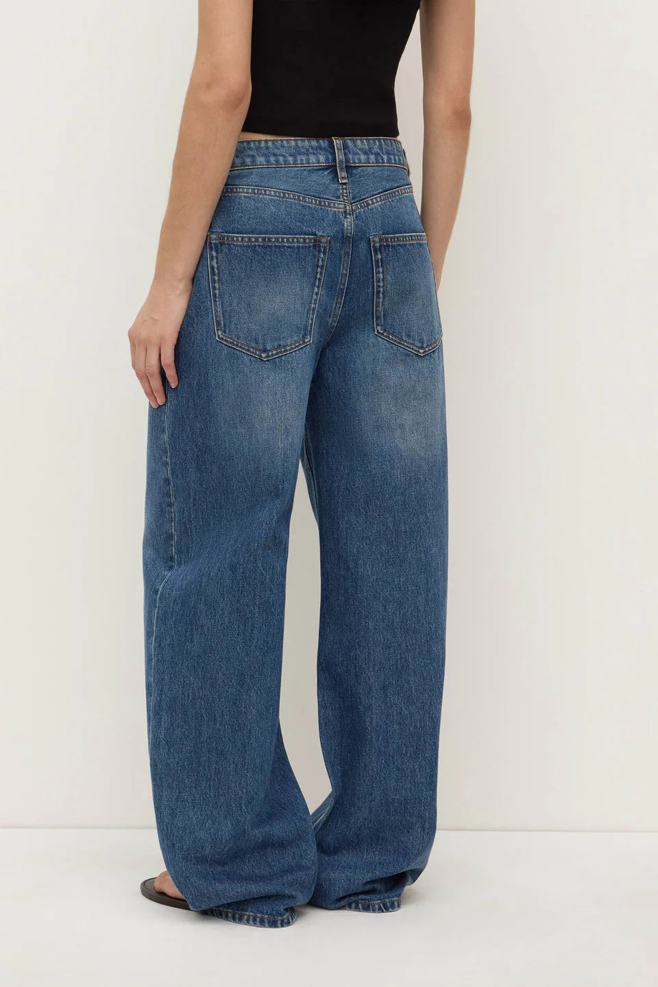 Low Curve Mid Rise Jean Mid Blue