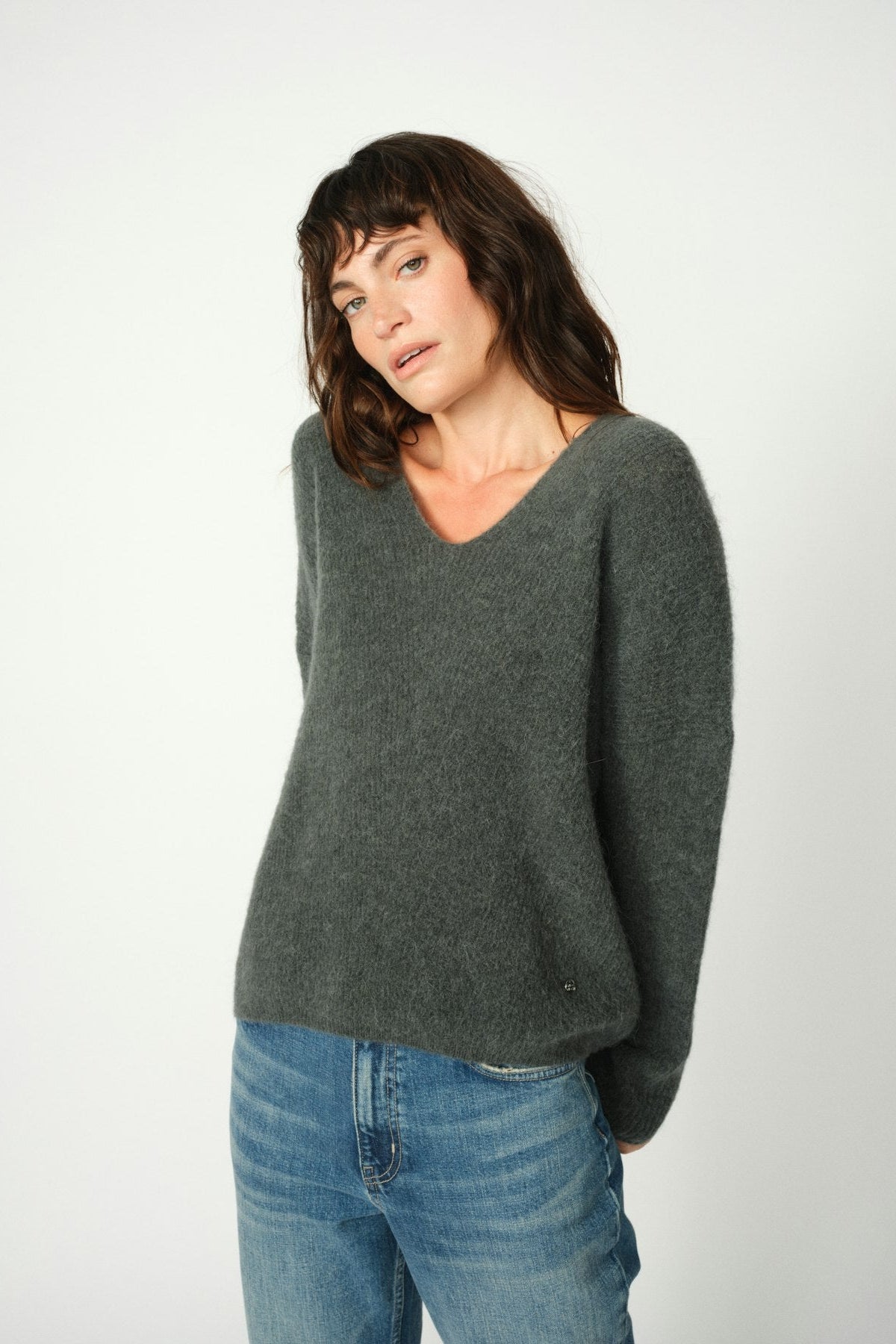 Thora V-Neck Knit Urban Chic