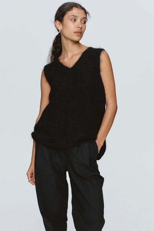 Nya Vest Black