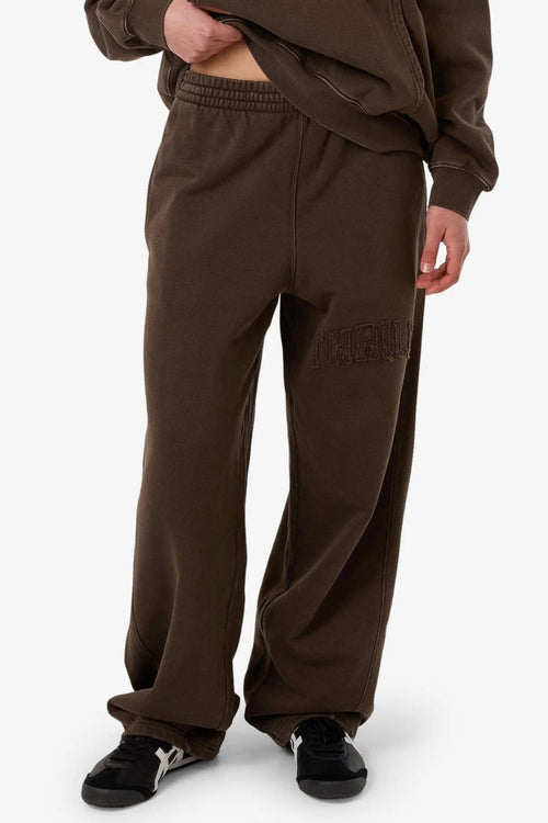 Home AdvantageTrack Pant Wren