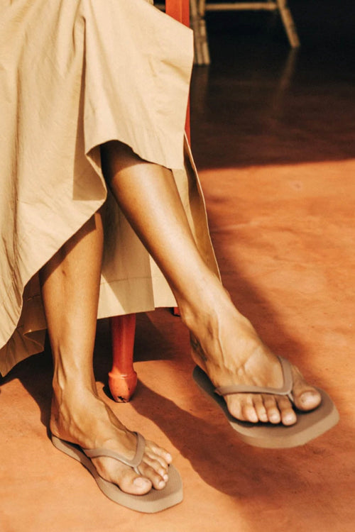 Sandos Square Flip Flop Chai