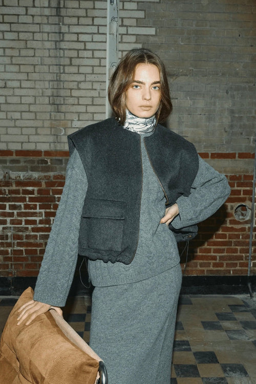 Elise Loisa Wool Vest Phantom