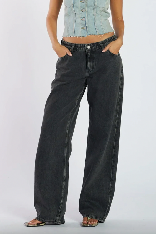 Dr Denim Hill Low Relaxed Aged Black