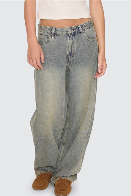 Sloane Low Rise Barrel Jean Granite Green Tint