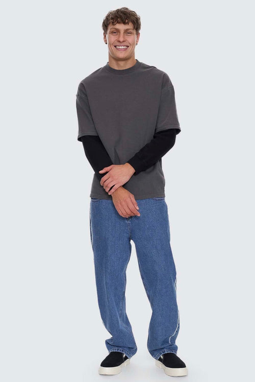 Arts & Industrial Layer Box Fit OZ LS Tee Merch Black