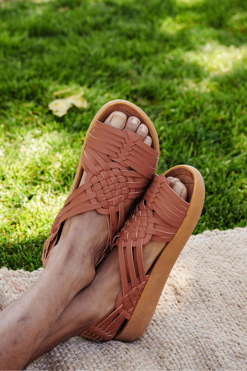Canyon Whiskey/ Dark Brown